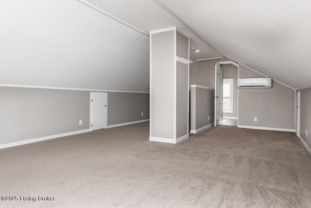 665 S 41st St, Louisville, KY 40211