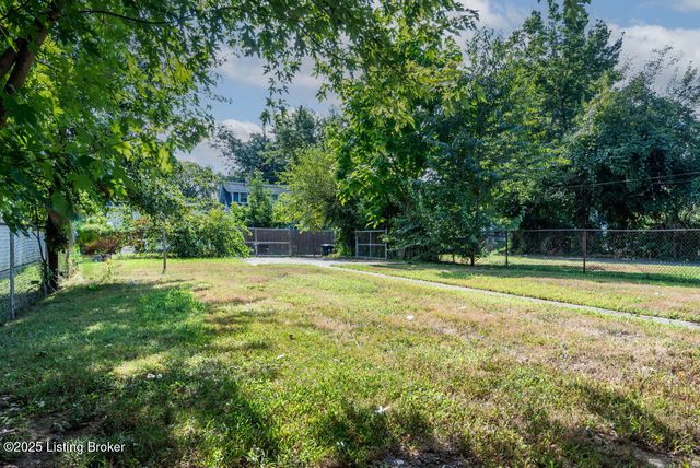 665 S 41st St, Louisville, KY 40211