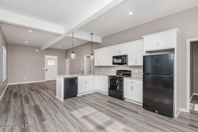 665 S 41st St, Louisville, KY 40211