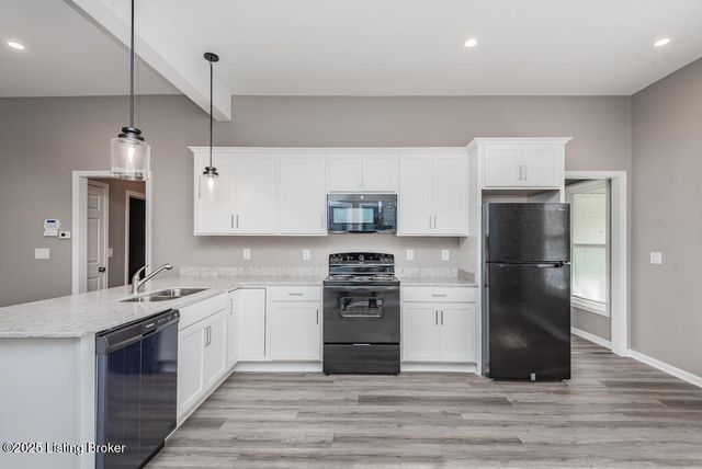 665 S 41st St, Louisville, KY 40211