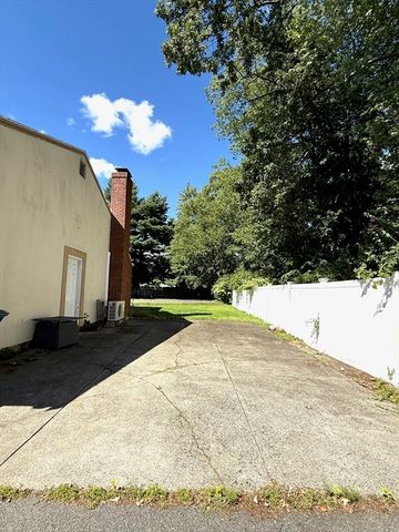 36 Chestnut Ave, Braintree, MA 02184