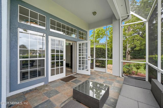 10082 CHESTER LAKE Road E, Jacksonville, FL 32256