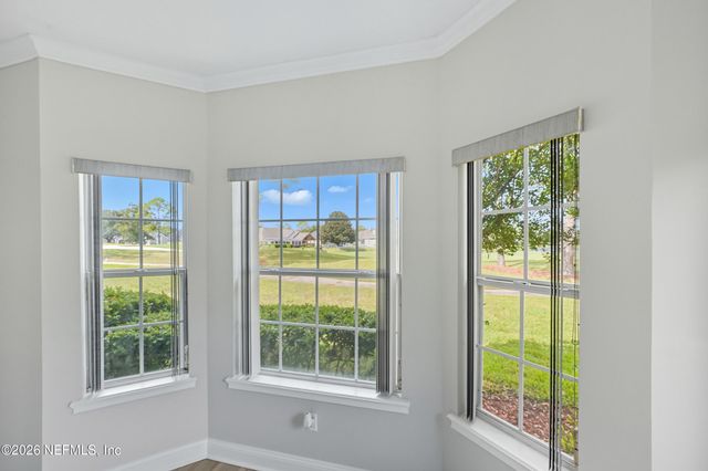 10082 CHESTER LAKE Road E, Jacksonville, FL 32256