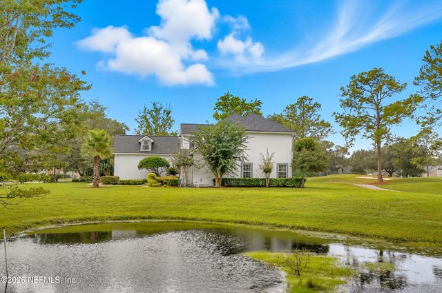 10082 CHESTER LAKE Road E, Jacksonville, FL 32256