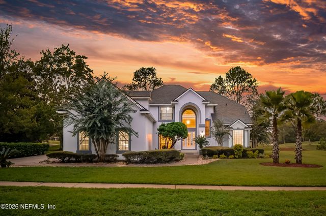 10082 CHESTER LAKE Road E, Jacksonville, FL 32256