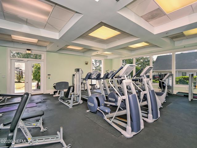 10082 CHESTER LAKE Road E, Jacksonville, FL 32256