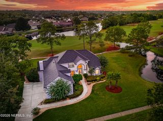 10082 CHESTER LAKE Road E, Jacksonville, FL 32256