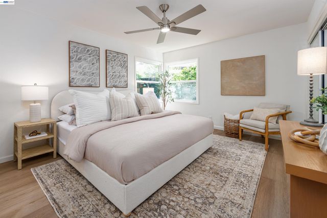 3229 Toyon Ter, Alameda, CA 94501