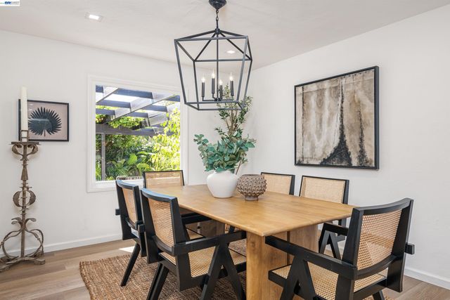 3229 Toyon Ter, Alameda, CA 94501