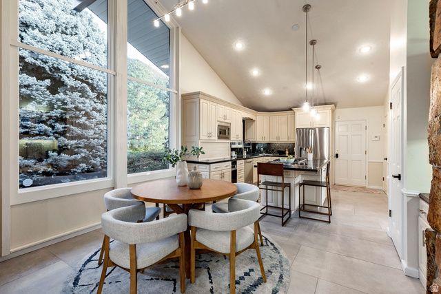 4486 S ADONIS DR, Salt Lake City, UT 84124