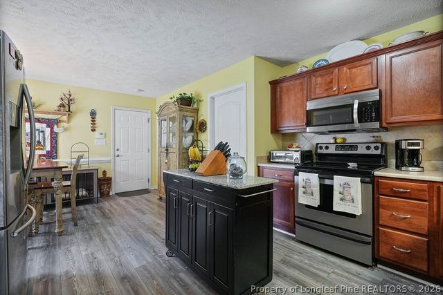 5952 Blue Sky Lane, Hope Mills, NC 28348