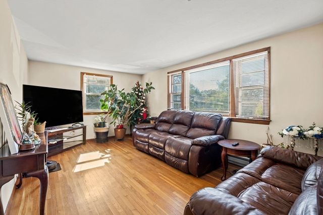 48 Hardwick Terrace, Boston, MA 02135