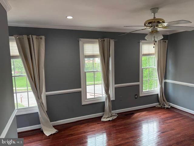 2304 LAKESHIRE DR, Alexandria, VA 22308