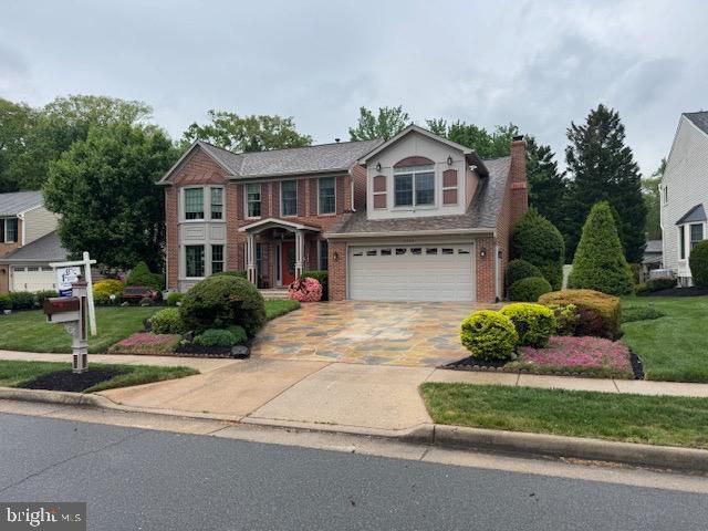 2304 LAKESHIRE DR, Alexandria, VA 22308