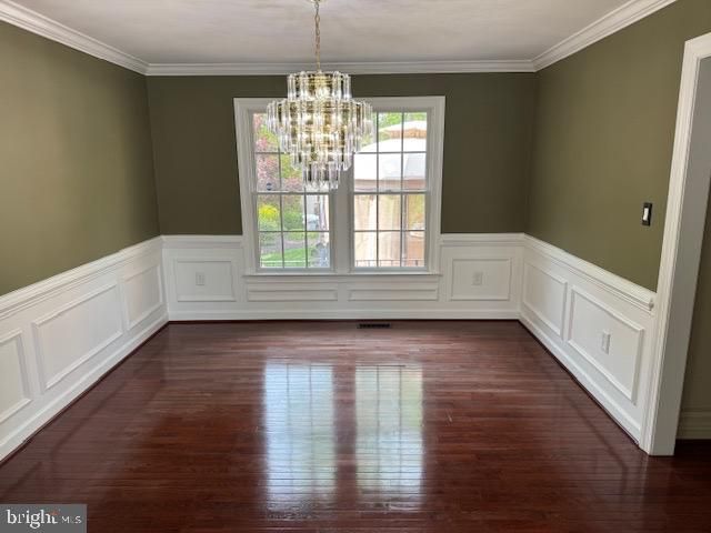 2304 LAKESHIRE DR, Alexandria, VA 22308