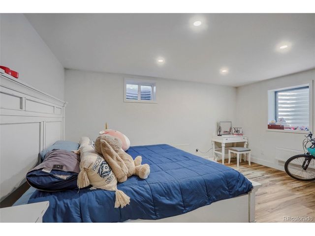 7155 W Montview Ln, Littleton, CO 80125