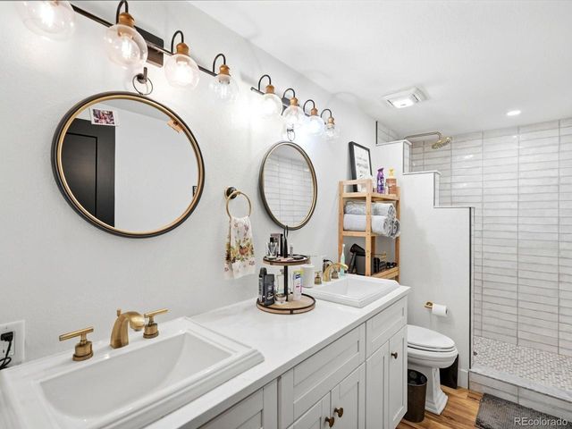 7155 W Montview Ln, Littleton, CO 80125