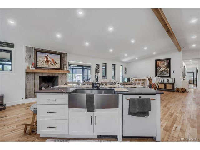 7155 W Montview Ln, Littleton, CO 80125