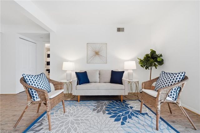 1020 Autumn Woods Ln Apt 101, Virginia Beach, VA 23454