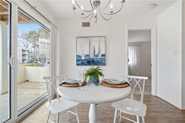 1020 Autumn Woods Ln Apt 101, Virginia Beach, VA 23454