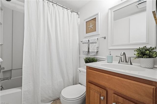 1020 Autumn Woods Ln Apt 101, Virginia Beach, VA 23454