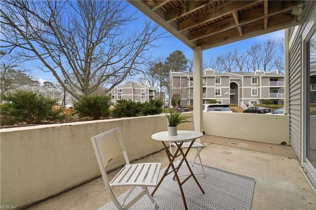 1020 Autumn Woods Ln Apt 101, Virginia Beach, VA 23454