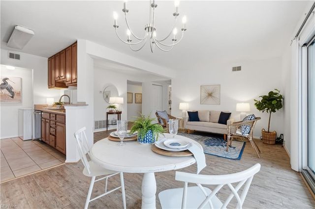 1020 Autumn Woods Ln Apt 101, Virginia Beach, VA 23454