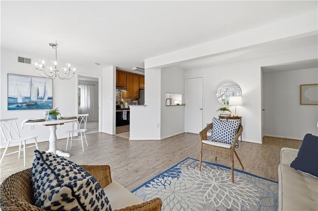 1020 Autumn Woods Ln Apt 101, Virginia Beach, VA 23454