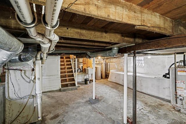2509 S Sheridan Road, Lennon, MI 48449