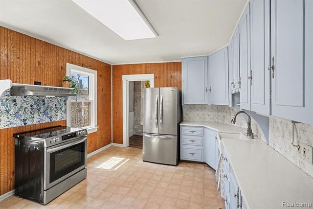 2509 S Sheridan Road, Lennon, MI 48449