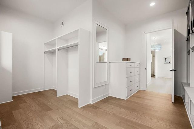 2805 W 175th Place, Overland Park, KS 66085