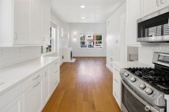 2211 NW 60th Street, Seattle, WA 98107
