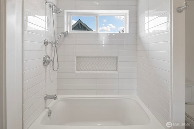 2211 NW 60th Street, Seattle, WA 98107
