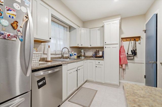 408 Waverly Drive, Benton Harbor, MI 49022