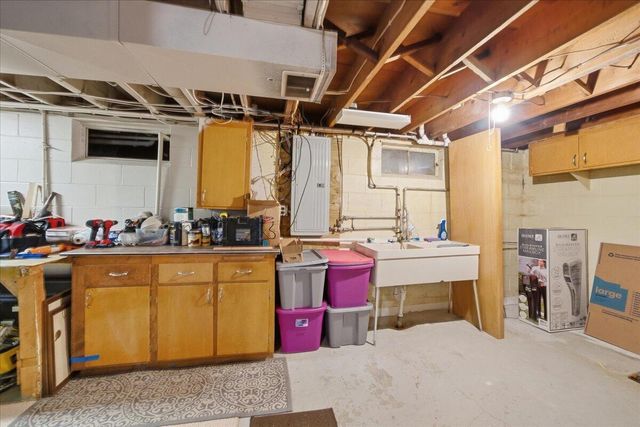 408 Waverly Drive, Benton Harbor, MI 49022