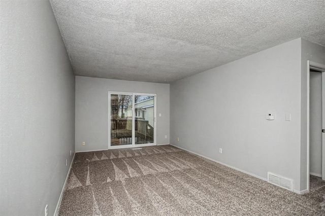 703 Meadow Place, Ames, IA 50010