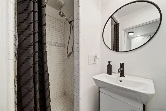 2154-B Union St, San Diego, CA 92101