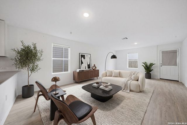 7663 Aston Cross, San Antonio, TX 78253