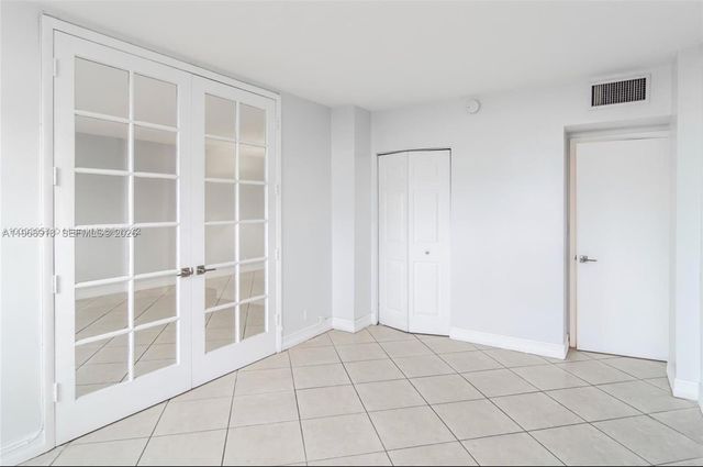 1455 N Treasure Dr PH A, North Bay Village, FL 33141