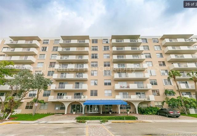 1455 N Treasure Dr PH A, North Bay Village, FL 33141