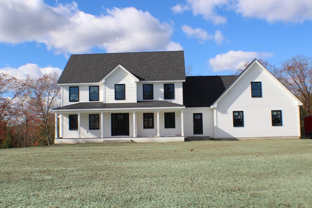 27 Tyler Avenue, Epsom, NH 03234