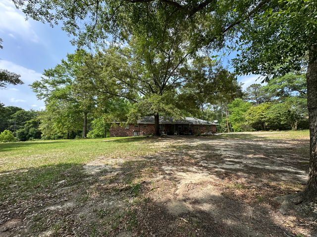 80 Beverly Hills Loop, Petal, MS 39465