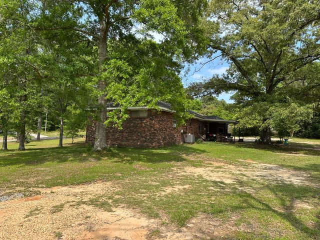 80 Beverly Hills Loop, Petal, MS 39465