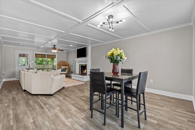 209 Palm Aire Drive, Friendswood, TX 77546