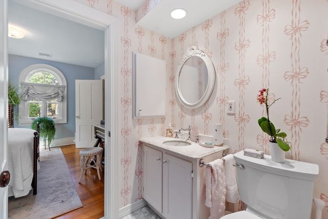 202 Paine St, Bellingham, MA 02019