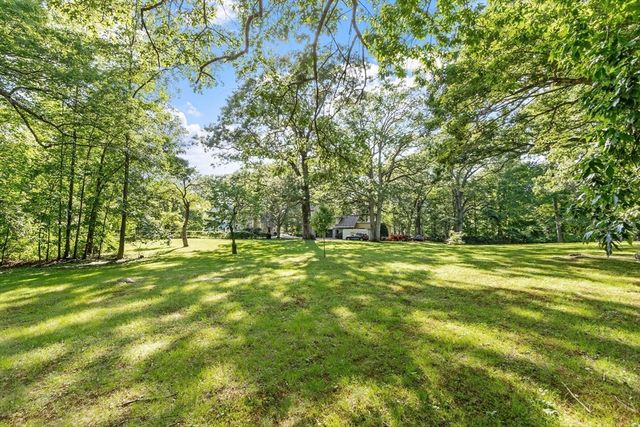 202 Paine St, Bellingham, MA 02019