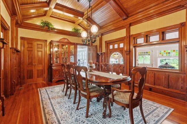 202 Paine St, Bellingham, MA 02019