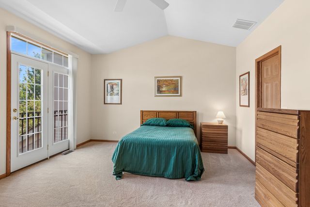 3332 ROSECROFT Lane, Naperville, IL 60564