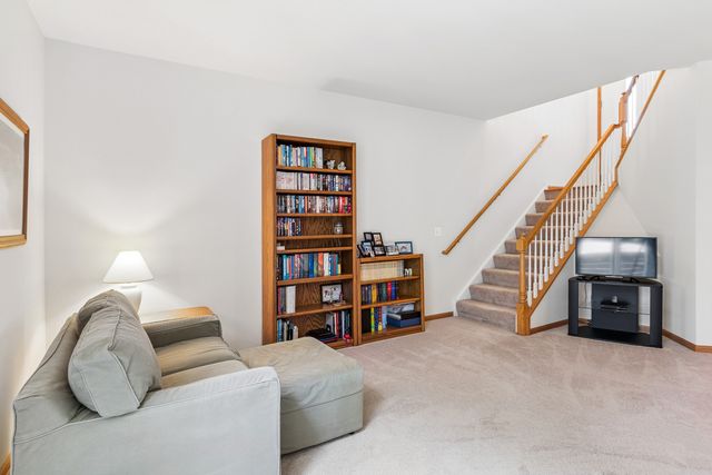 3332 ROSECROFT Lane, Naperville, IL 60564