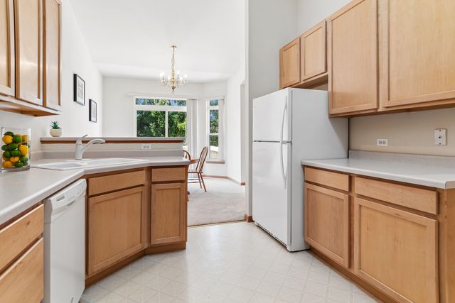 3332 ROSECROFT Lane, Naperville, IL 60564